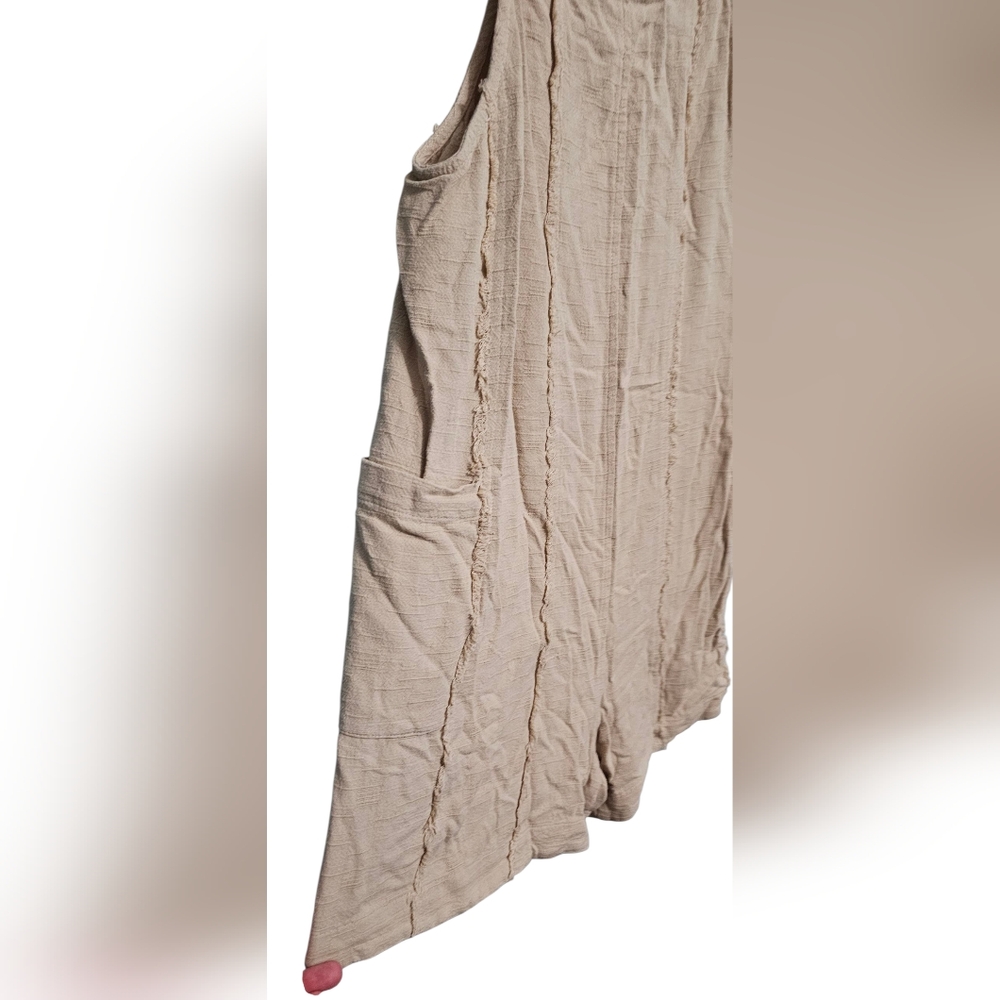 Doe & Rae Linen Romper - Picture 2 of 9